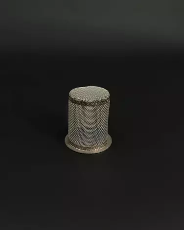 Filter strainers