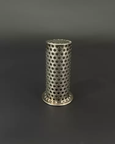 Filter strainers